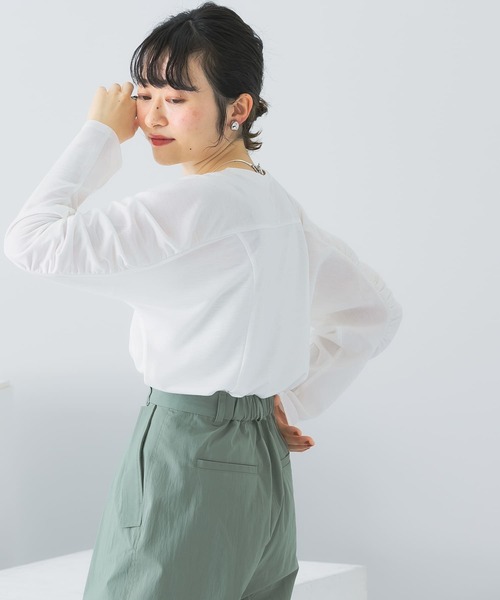 KBF（ケイビーエフ）の「ギャザーボリュームスリーブカットソー（Tシャツ/カットソー・レディース・オフホワイト/イエロー系その他/ブラック・ONE）」の7枚目の写真