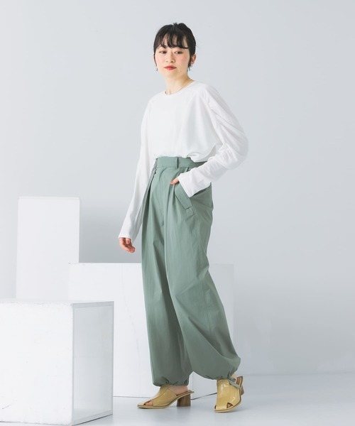 KBF（ケイビーエフ）の「ギャザーボリュームスリーブカットソー（Tシャツ/カットソー・レディース・オフホワイト/イエロー系その他/ブラック・ONE）」の11枚目の写真