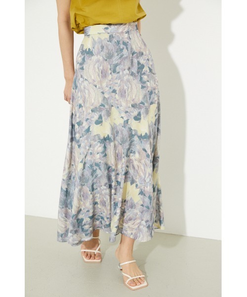 アシンメトリーサテンヘムスカート