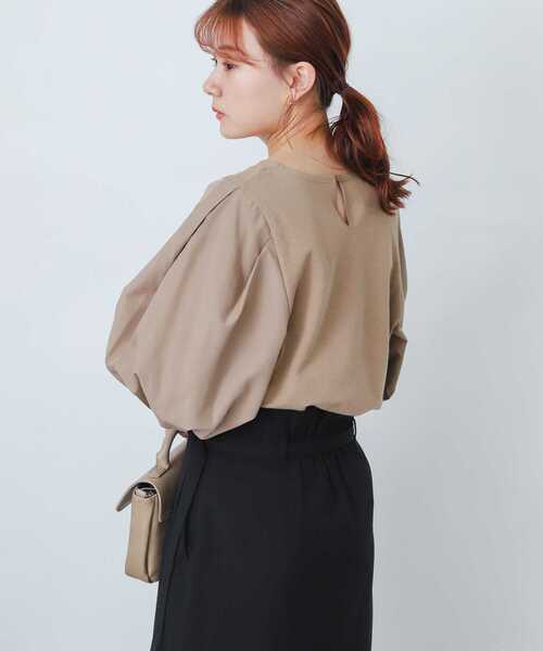 SENSE OF PLACE by URBAN RESEARCH（センスオブプレイスバイアーバンリサーチ）の「ボリュームスリーブドッキングトップ5分（Tシャツ/カットソー・レディース・ブラック/ベージュ/オフホワイト/イエロー/ブルー・ONE）」の7枚目の写真