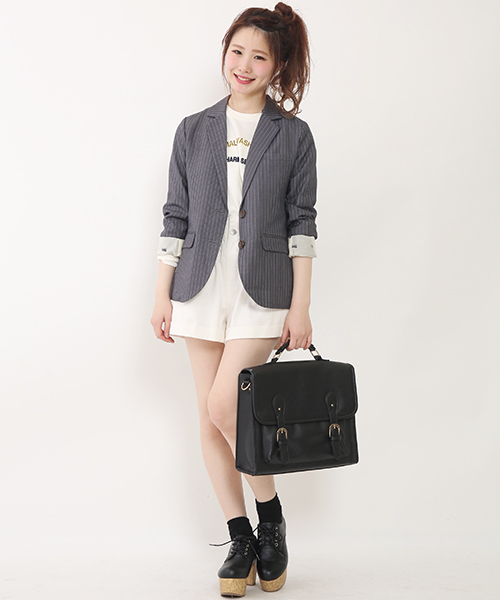 one after another NICE CLAUP（ワンアフターアナザーナイスクラップ）の「【non-no4月号掲載 ナイスクラップ】テーラードジャケット（テーラードジャケット・レディース・ベージュ/ネイビー/グレー・MEDIUM/LARGE）」の19枚目の写真