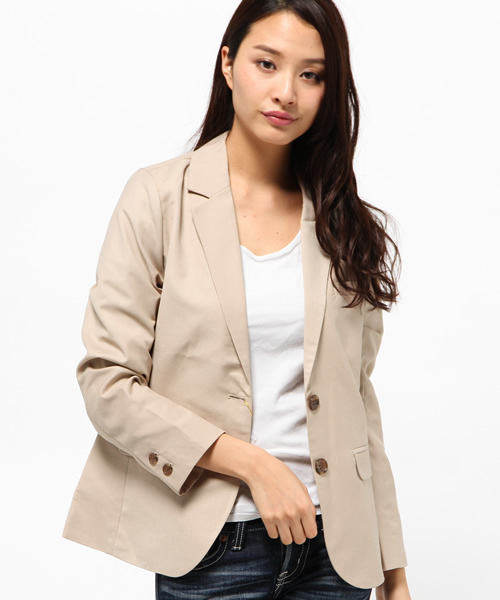 one after another NICE CLAUP（ワンアフターアナザーナイスクラップ）の「【non-no4月号掲載 ナイスクラップ】テーラードジャケット（テーラードジャケット・レディース・ベージュ/ネイビー/グレー・MEDIUM/LARGE）」の4枚目の写真