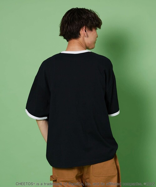 FREAK'S STORE（フリークスストア）の「WEB限定 CHEETOS/チートス 別注 ビッグシルエット サガラ刺繍 リンガーTシャツ（Tシャツ/カットソー・メンズ・ホワイト×グリーン/ブラック×ホワイト/ホワイト×ブラック・LARGE/MEDIUM/SMALL）」の13枚目の写真