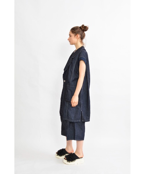 gomme（ゴム）の「6ozデニム　ノースリーブジャケット（その他アウター・レディース・インディゴブルー/ブラック・MEDIUM）」の16枚目の写真