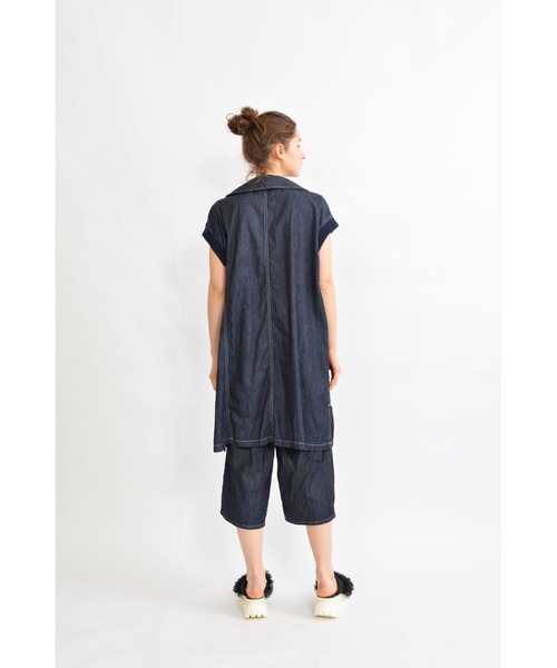 gomme（ゴム）の「6ozデニム　ノースリーブジャケット（その他アウター・レディース・インディゴブルー/ブラック・MEDIUM）」の17枚目の写真