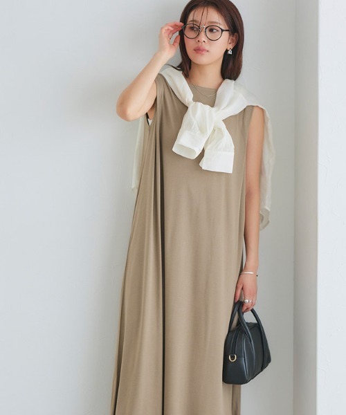 Pierrot（ピエロ）の「タックスリーブロングワンピース（ワンピース・レディース・ピンク/ブルー/グレイッシュベージュ/ブラック/ネイビー/グリーン/モカ/イエロー/ミント/レッド・L/M/PM/PS/PL）」の14枚目の写真