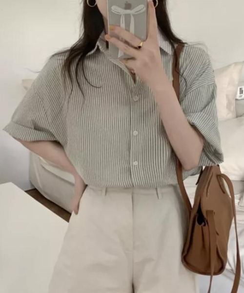 CLEA（クレア）の「ストライプカラー半袖シャツ（シャツ/ブラウス・レディース・ピンク/イエロー/ブルー/グリーン・FREE）」の22枚目の写真