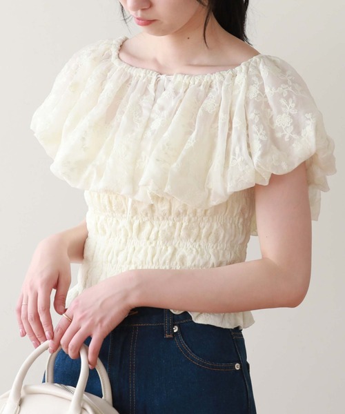 archives（アルシーヴ）の「バルーンフリルブラウス（シャツ/ブラウス・レディース・ブラック/アイボリー/グレイッシュベージュ・MEDIUM）」の6枚目の写真