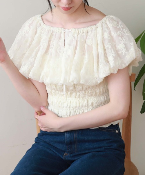 archives（アルシーヴ）の「バルーンフリルブラウス（シャツ/ブラウス・レディース・ブラック/アイボリー/グレイッシュベージュ・MEDIUM）」の9枚目の写真