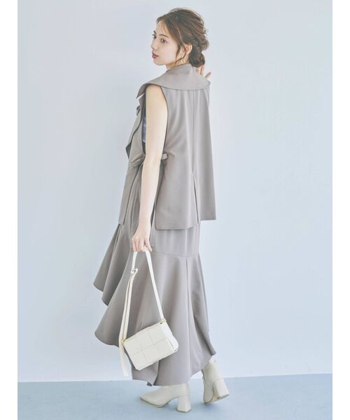 dazzlin（ダズリン）の「ボタンナローボリュームスカート（スカート・レディース・ブラック/モカ/インディゴブルー・SMALL/MEDIUM）」の13枚目の写真