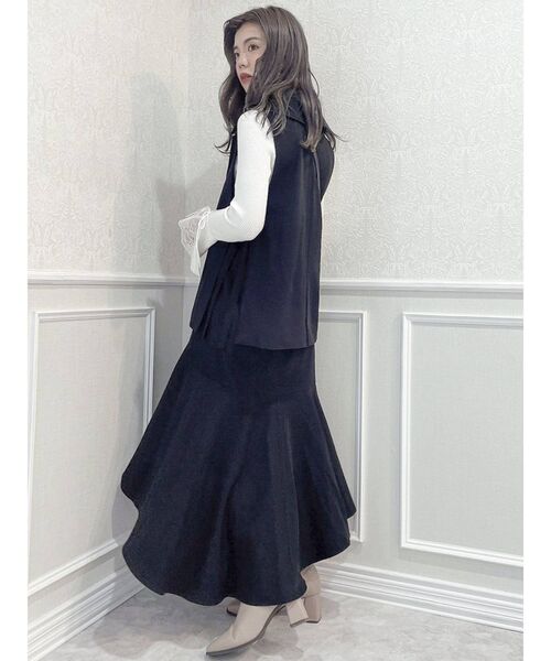 dazzlin（ダズリン）の「ボタンナローボリュームスカート（スカート・レディース・ブラック/モカ/インディゴブルー・SMALL/MEDIUM）」の9枚目の写真