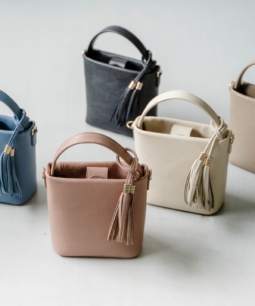 Atelier nuu（アトリエヌウ）の「Atelier nuu loopバケット（ショルダーバッグ・レディース・アイボリー/グレイッシュベージュ/スカイブルー/ピンクベージュ・FREE）」の10枚目の写真