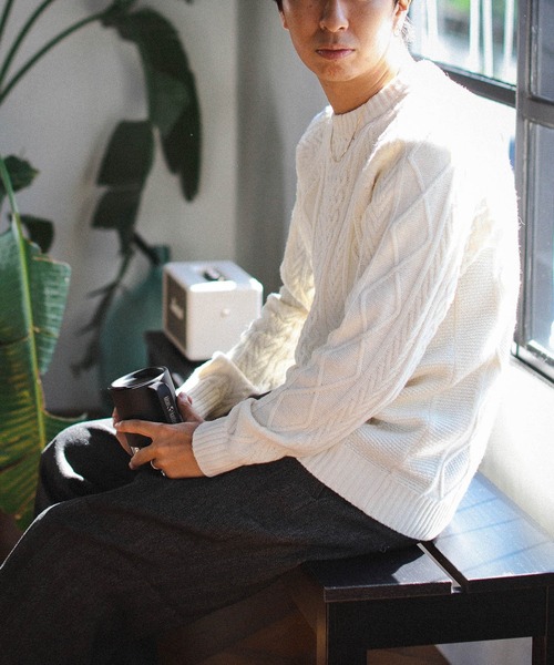 BEAMS（ビームス）の「BEAMS / 5G イタリー ラムウール ケーブルニット（ニット/セーター・メンズ・ブラック/ベージュ/オフホワイト・XL/M/S/L）」の2枚目の写真