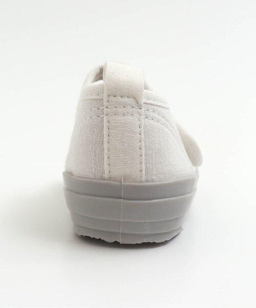 BREEZE(ブリーズ)の「【履きやすいベロクロ式】上履き(スリッポン・キッズ・ベージュ/グレー/オレンジ/ブルー・15 /18/17/19/14/16)」の9枚目の写真