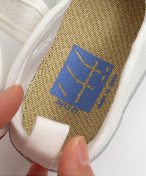 BREEZE(ブリーズ)の「【履きやすいベロクロ式】上履き(スリッポン・キッズ・ベージュ/グレー/オレンジ/ブルー・15 /18/17/19/14/16)」の14枚目の写真