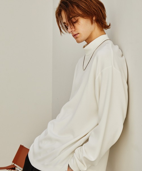 EMMA CLOTHES(エマクローズ)の「ドレープポンチ モックネックサイドスリット ルーズベーシックL/Sカットソー EMMA CLOTHES(Tシャツ/カットソー・メンズ・ダークオレンジ/チャコール/ホワイト/ブラック/ブルー・M/L)」の13枚目の写真