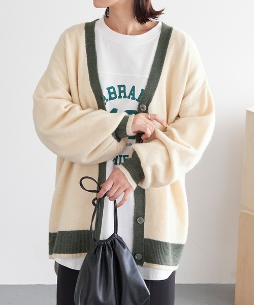 Chaco closet（チャコ クローゼット）の「配色切り替えVネックニットカーディガン（カーディガン/ボレロ・レディース・アイボリー/ブラック/レッド/パープル/オレンジ・FREE）」の10枚目の写真