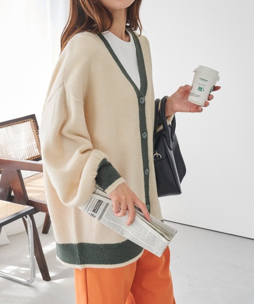 Chaco closet（チャコ クローゼット）の「配色切り替えVネックニットカーディガン（カーディガン/ボレロ・レディース・アイボリー/ブラック/レッド/パープル/オレンジ・FREE）」の15枚目の写真