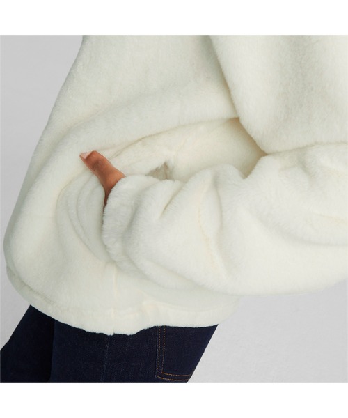 XL プーマ CLASSICS FAUX FUR ファージャケット ホワイト PUMA（プーマ）の「PUMA プーマ ウィメンズ CLASSICS フェイク