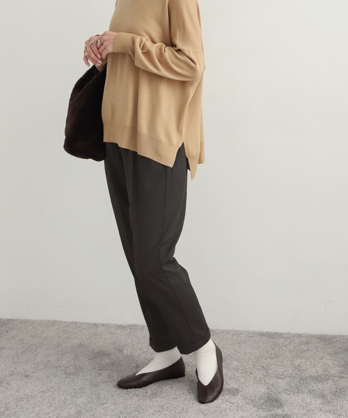 URBAN RESEARCH DOORS（アーバンリサーチドアーズ）の「ツイルテーパードイージーパンツ（その他パンツ・レディース・アイボリー/カーキ/ブラック/チャコールグレー・X-SMALL/SMALL/MEDIUM）」の7枚目の写真