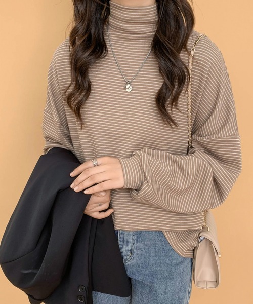 ECLIN（エクラン）の「ハーフボーダーハイネックロングTシャツ（Tシャツ/カットソー・レディース・ホワイト/ブラック/ベージュ/ブラウン・M/L）」の4枚目の写真