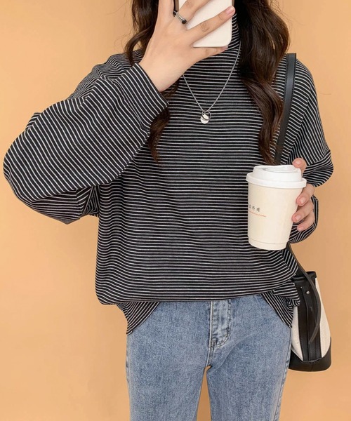 ECLIN（エクラン）の「ハーフボーダーハイネックロングTシャツ（Tシャツ/カットソー・レディース・ホワイト/ブラック/ベージュ/ブラウン・M/L）」の3枚目の写真