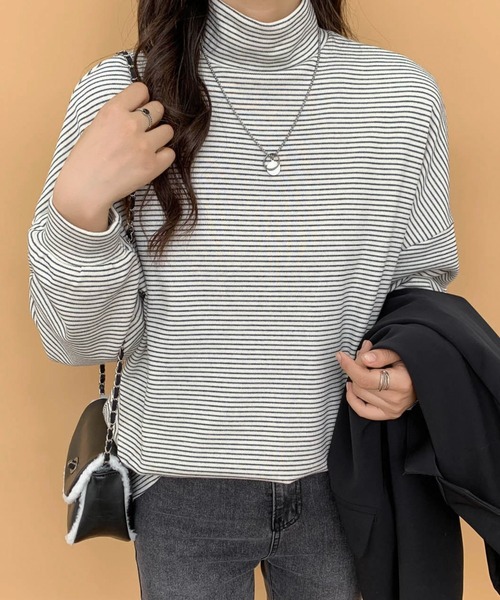 ECLIN（エクラン）の「ハーフボーダーハイネックロングTシャツ（Tシャツ/カットソー・レディース・ホワイト/ブラック/ベージュ/ブラウン・M/L）」の6枚目の写真