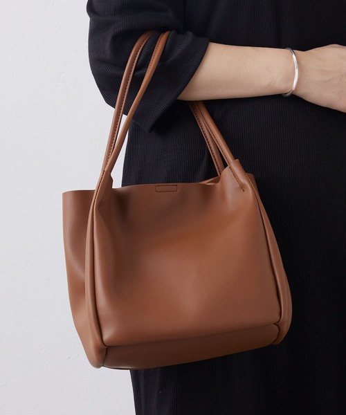 cache cache（カシュ カシュ）の「cache cache ファー取り外しバッグ ポーチ付き（トートバッグ・レディース・ブラック/ブラウン/グリーン・フリー）」の12枚目の写真