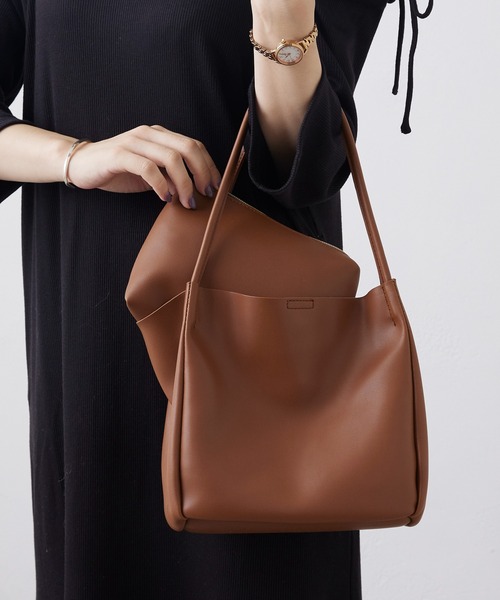 cache cache（カシュ カシュ）の「cache cache ファー取り外しバッグ ポーチ付き（トートバッグ・レディース・ブラック/ブラウン/グリーン・フリー）」の14枚目の写真