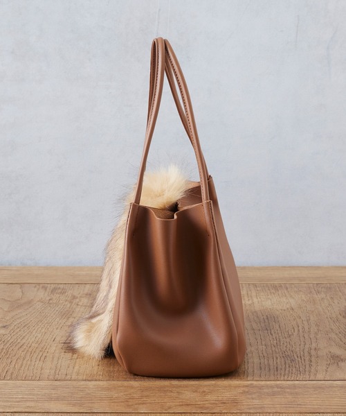 cache cache（カシュ カシュ）の「cache cache ファー取り外しバッグ ポーチ付き（トートバッグ・レディース・ブラック/ブラウン/グリーン・フリー）」の16枚目の写真