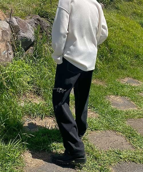 ASCLO(エジュクロ)の「ASCLO 横スリダメージブラックデニムパンツ(デニムパンツ・メンズ・ブラック・SMALL/MEDIUM/LARGE)」の2枚目の写真