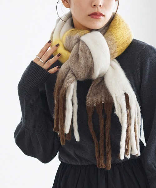 Pierrot（ピエロ）の「ふんわりフェイクウール柄アソートマフラー（マフラー・レディース・イエロー/ブルー/グリーン/ブラウン/グレー/ブラック/ブルー系その他・FREE）」の15枚目の写真