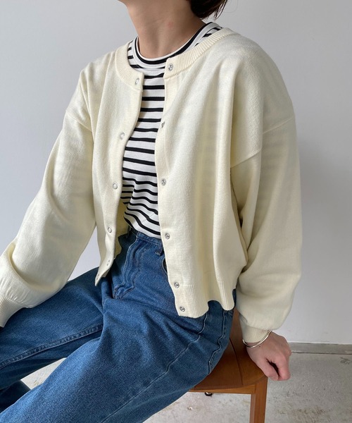 210nouve（トゥージュヌーブ）の「リングスナップショートカーディガン（カーディガン/ボレロ・レディース・アイボリー/ブラック/ブルー/ピンク・FREE）」の2枚目の写真