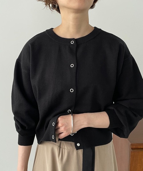 210nouve（トゥージュヌーブ）の「リングスナップショートカーディガン（カーディガン/ボレロ・レディース・アイボリー/ブラック/ブルー/ピンク・FREE）」の12枚目の写真