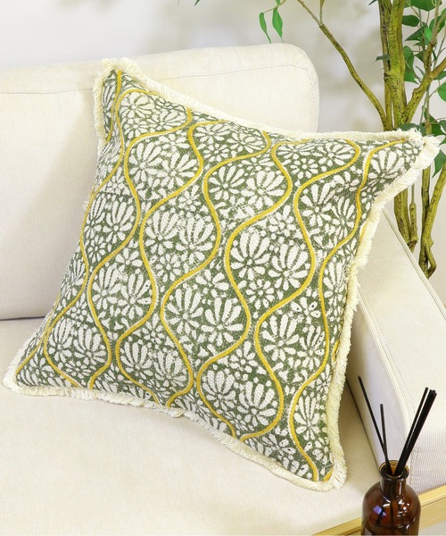 アンティーククッションカバー emesuelee（エメスーリー）の「アンティーククッションカバー