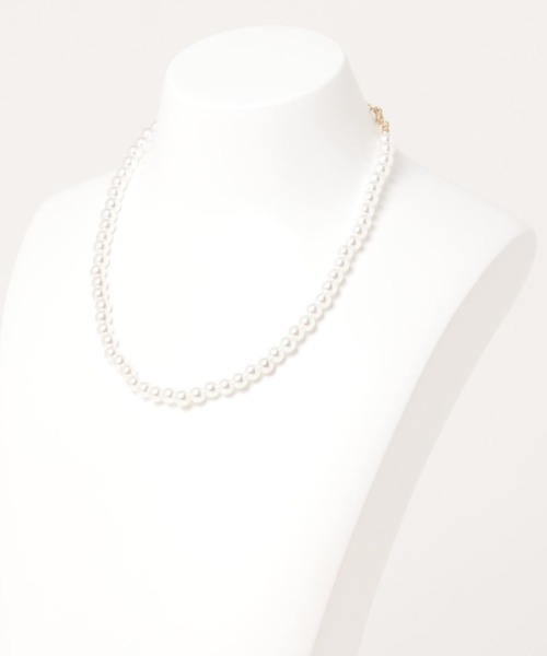 Catherine Cottage(キャサリンコテージ)の「6mmパールビーズネックレス(ネックレス・キッズ・ホワイト・FREE)」の2枚目の写真