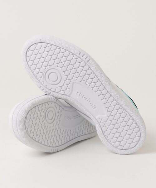 Reebok(リーボック)の「クラブシー / Nao Serati Club C Shoes (white)(スニーカー・メンズ・ホワイト・24.0cm/26.0cm/27.0cm/24.5cm/25.5cm/26.5cm/28.0cm/27.5cm/23.5㎝/25.0cm/23.0cm/28.5cm/29.0cm)」の3枚目の写真