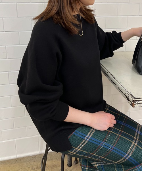 Lui's(ルイス)の「ダブルジャガードステッチワークオーバーニット(ニット/セーター・レディース・オフホワイト/ブラック/グレイッシュベージュ/ブルー・FREE)」の20枚目の写真