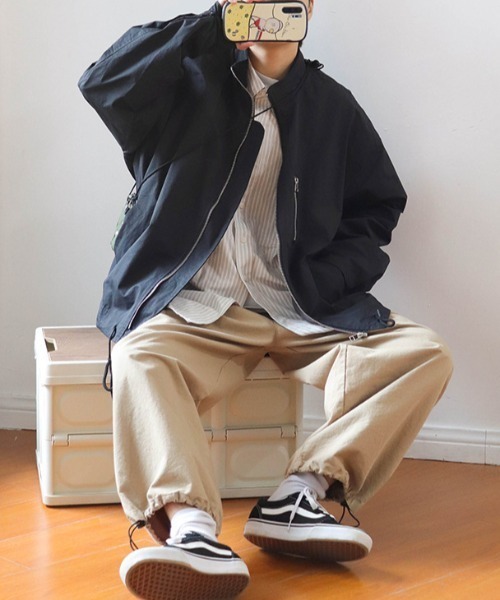 MAISON CLUB(メゾンクラブ)の「【MAISON CLUB】スタンドカラー胸ジップポケットブルゾン 長袖 SCCH130 ※(ブルゾン・メンズ・ベージュ/カーキ/ブラック・FREE)」の8枚目の写真