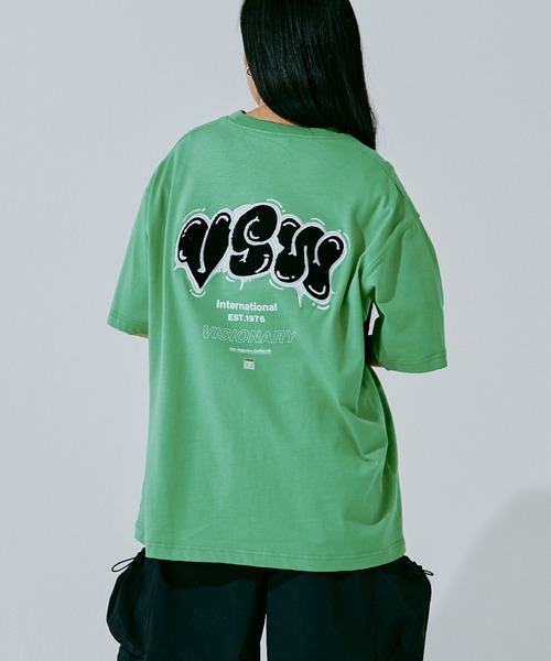 VISION STREET WEAR(ヴィジョンストリートウェア)の「【VISION STREET WEAR】グラフィック刺繍Tシャツ(Tシャツ/カットソー・レディース・ホワイト系3/ブラック系2/ブラック系4/ホワイト系1/ホワイト系2/ピンク/ホワイト系4/ブラック系1/ブラック系3/グリーン・MEDIUM/LARGE/X-LARGE)」の9枚目の写真