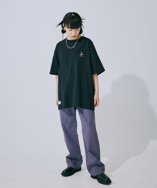 VISION STREET WEAR(ヴィジョンストリートウェア)の「【VISION STREET WEAR】グラフィック刺繍Tシャツ(Tシャツ/カットソー・レディース・ホワイト系3/ブラック系2/ブラック系4/ホワイト系1/ホワイト系2/ピンク/ホワイト系4/ブラック系1/ブラック系3/グリーン・MEDIUM/LARGE/X-LARGE)」の15枚目の写真