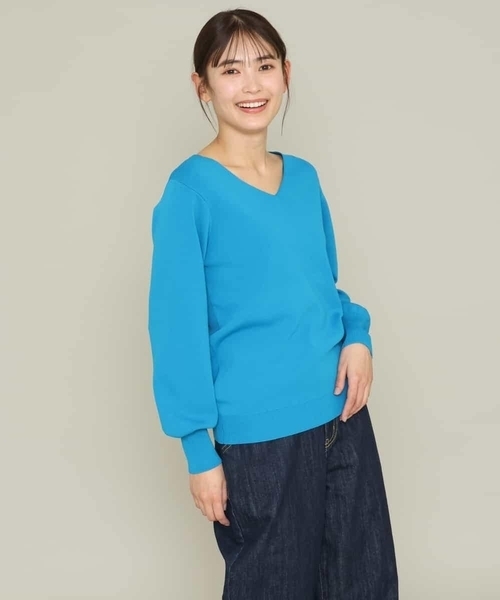 a.v.v（アーヴェヴェ）の「【洗濯機で洗える/UVカット】Vネックパフスリーブニット（ニット/セーター・レディース・アイボリー/ブラック/ブルー/ライトグレー/ライトグリーン/ピンク/ミント・36/38/40/34/42）」の19枚目の写真