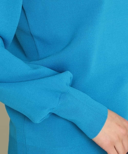 a.v.v（アーヴェヴェ）の「【洗濯機で洗える/UVカット】Vネックパフスリーブニット（ニット/セーター・レディース・アイボリー/ブラック/ブルー/ライトグレー/ライトグリーン/ピンク/ミント・36/38/40/34/42）」の15枚目の写真