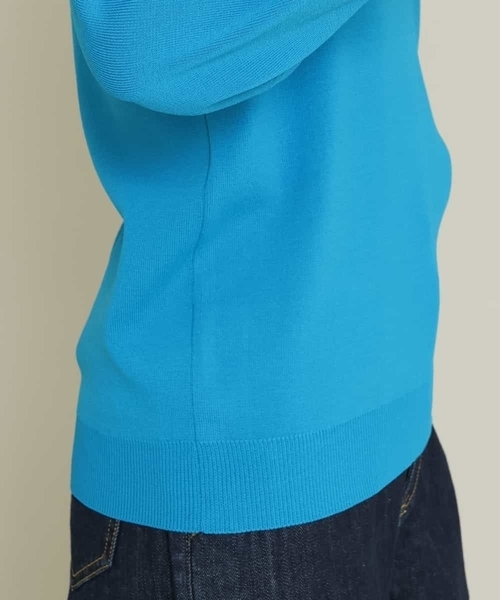 a.v.v（アーヴェヴェ）の「【洗濯機で洗える/UVカット】Vネックパフスリーブニット（ニット/セーター・レディース・アイボリー/ブラック/ブルー/ライトグレー/ライトグリーン/ピンク/ミント・36/38/40/34/42）」の14枚目の写真