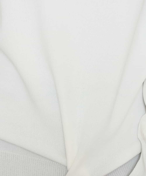 a.v.v（アーヴェヴェ）の「【洗濯機で洗える/UVカット】Vネックパフスリーブニット（ニット/セーター・レディース・アイボリー/ブラック/ブルー/ライトグレー/ライトグリーン/ピンク/ミント・36/38/40/34/42）」の13枚目の写真