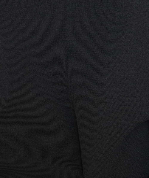 a.v.v（アーヴェヴェ）の「【洗濯機で洗える/UVカット】Vネックパフスリーブニット（ニット/セーター・レディース・アイボリー/ブラック/ブルー/ライトグレー/ライトグリーン/ピンク/ミント・36/38/40/34/42）」の9枚目の写真