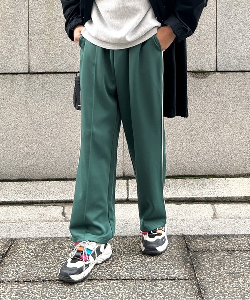 CPCM（シーピーシーエム）の「配色パイピングトラックパンツ（スウェットパンツ・メンズ・ベージュ/ブルー/グリーン・FREE）」の5枚目の写真