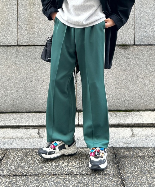 CPCM（シーピーシーエム）の「配色パイピングトラックパンツ（スウェットパンツ・メンズ・ベージュ/ブルー/グリーン・FREE）」の7枚目の写真