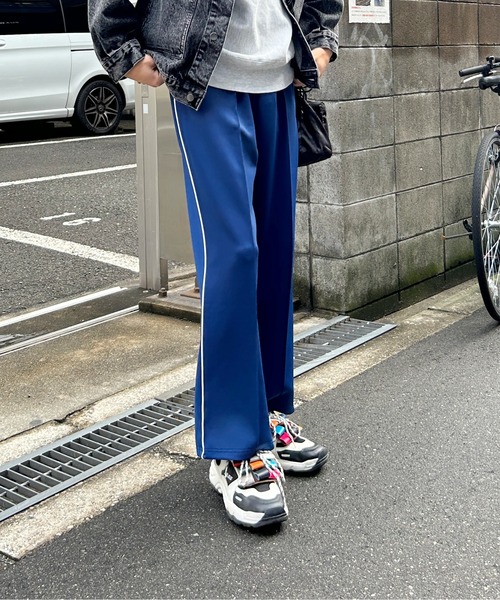 CPCM（シーピーシーエム）の「配色パイピングトラックパンツ（スウェットパンツ・メンズ・ベージュ/ブルー/グリーン・FREE）」の11枚目の写真