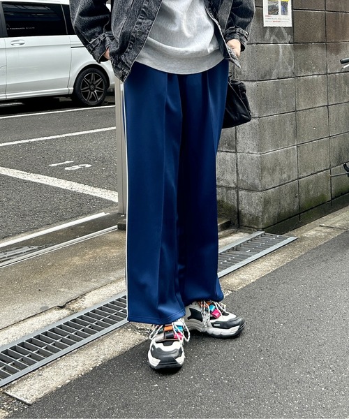 CPCM（シーピーシーエム）の「配色パイピングトラックパンツ（スウェットパンツ・メンズ・ベージュ/ブルー/グリーン・FREE）」の12枚目の写真